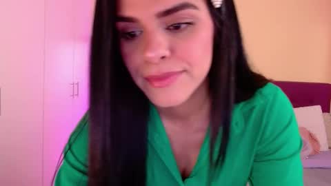 Mafer Flor online show from 10.17.25