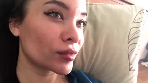 Snapshot of magggg658318 chatting on 01.01.25 magggg658318 online show from 01.01.25