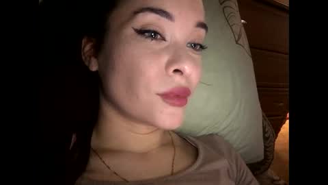 Snapshot of magggg658318 chatting on 01.18.25 magggg658318 online show from 01.18.25