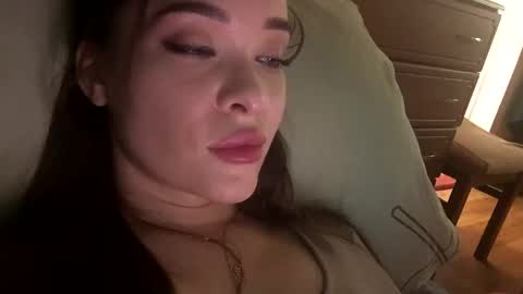 Snapshot of magggg658318 chatting on 09.22.25 magggg658318 online show from 09.22.25