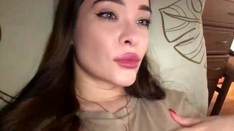 Snapshot of magggg658318 chatting on 09.28.25 magggg658318 online show from 09.28.25