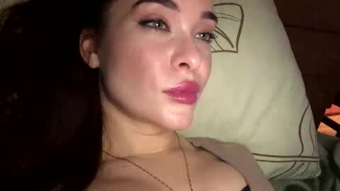 Snapshot of magggg658318 chatting on 10.29.25 magggg658318 online show from 10.29.25