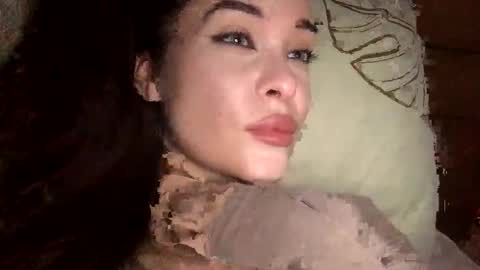 Snapshot of magggg658318 chatting on 12.14.25 magggg658318 online show from 12.14.25