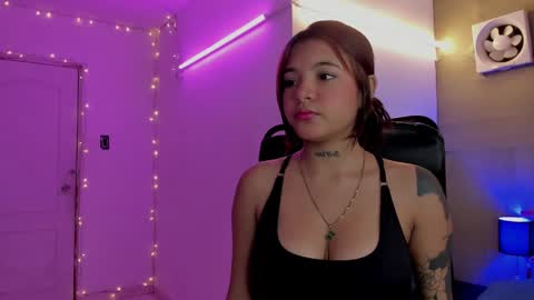 Snapshot of maggie_greene chatting on 03.09.25 Maggie online show from 03.09.25