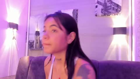 Snapshot of maggie_greene chatting on 09.24.25 Maggie online show from 09.24.25