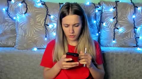 Maggie online show from 10.28.25