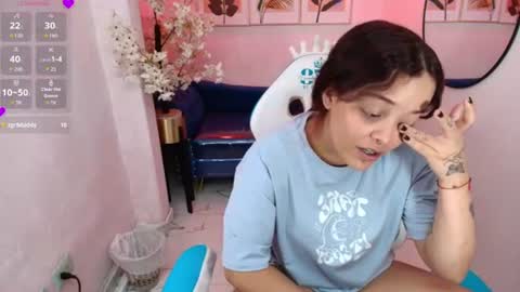 Snapshot of maggy_t18 chatting on 06.26.26 Maggy online show from 06.26.26