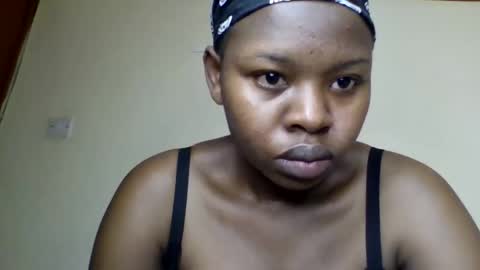 Snapshot of magic_bliss chatting on 12.20.25 Bliss online show from 12.20.25