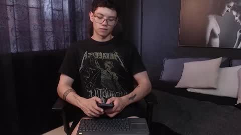 Damian Rivers online show from 11.25.25