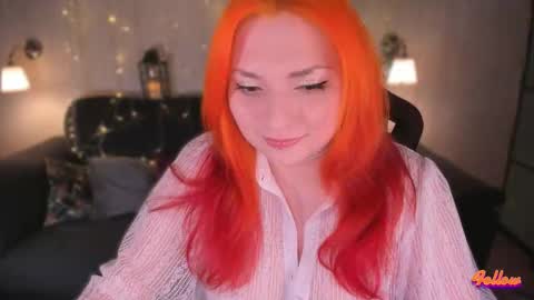 Snapshot of magic_eva chatting on 12.15.25 magic_eva online show from 12.15.25