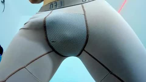 Snapshot of magic_mike_26 chatting on 10.25.25 Magic Mike online show from 10.25.25