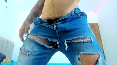 Snapshot of magic_mike_26 chatting on 11.01.25 Magic Mike online show from 11.01.25