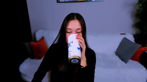 Snapshot of magic_phoenix chatting on 03.06.25 magic_phoenix online show from 03.06.25