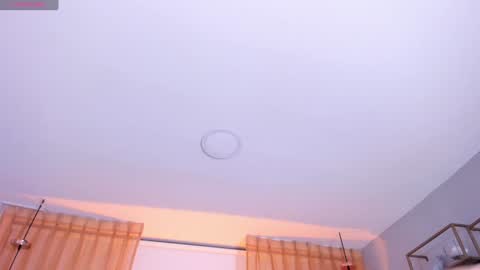 Snapshot of magic_rouse chatting on 12.21.24 M Rss online show from 12.21.24