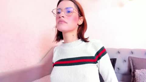 Snapshot of magic_rouse chatting on 09.16.25 M Rss online show from 09.16.25