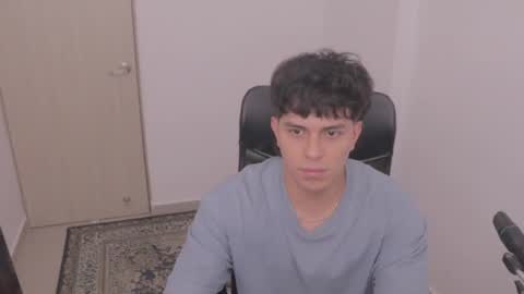 Snapshot of magic_tony chatting on 11.12.25 Tony Hoffa online show from 11.12.25