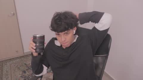 Snapshot of magic_tony chatting on 11.13.25 Tony Hoffa online show from 11.13.25