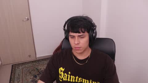 Snapshot of magic_tony chatting on 11.16.25 Tony Hoffa online show from 11.16.25