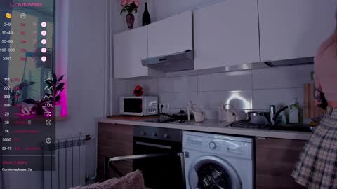 Snapshot of magiclovexo chatting on 01.26.25 MagicLove online show from 01.26.25