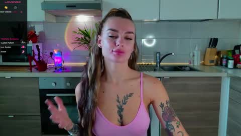 Snapshot of magiclovexo chatting on 11.01.25 MagicLove online show from 11.01.25