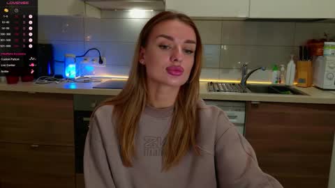 Snapshot of magiclovexo chatting on 11.13.25 MagicLove online show from 11.13.25