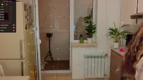 Snapshot of magiclovexo chatting on 12.03.25 MagicLove online show from 12.03.25