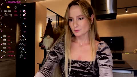 magicpeaach online show from 12.20.24