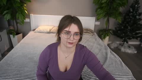 Emily online show from 12.11.24