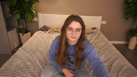 Emily online show from 12.12.24