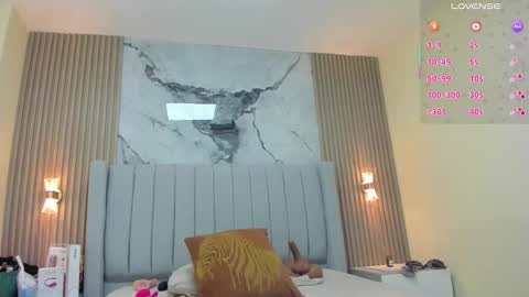 magievans1 online show from 10.16.25