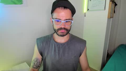 Snapshot of magnus_king chatting on 03.11.26 online show from 03.11.26