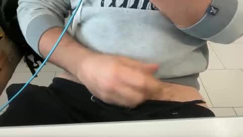 Snapshot of magopirandellow chatting on 02.12.26 magopirandellow online show from 02.12.26