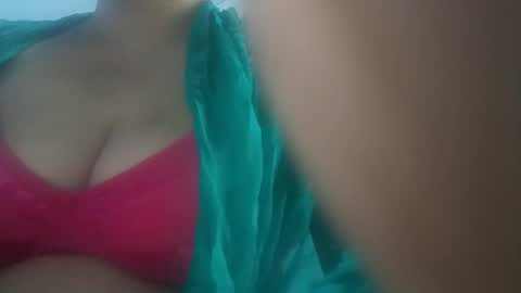 Snapshot of mahi_arora55 chatting on 05.11.26 Mahi online show from 05.11.26