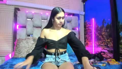 Snapshot of mahiara_hot chatting on 06.17.26 mahiara hot online show from 06.17.26