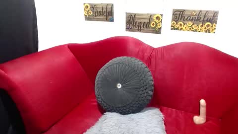 Snapshot of maia_2016 chatting on 01.06.26 ISABELA online show from 01.06.26