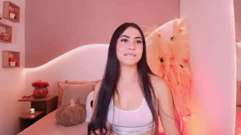 MAIA  LIA  online show from 10.26.25