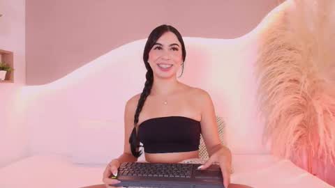 MAIA  LIA  online show from 01.08.26