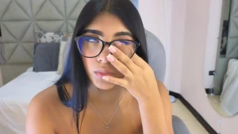 Maiaa Ruiz  online show from 04.22.26