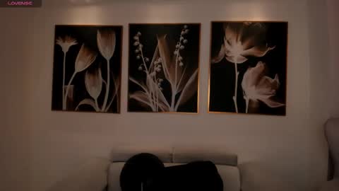  Maia  online show from 11.03.25