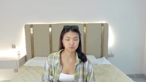 Snapshot of maiaxoxo chatting on 07.05.26 maiaxoxo online show from 07.05.26