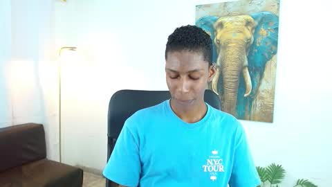 Snapshot of maiki18 chatting on 10.23.25 I am Maik online show from 10.23.25