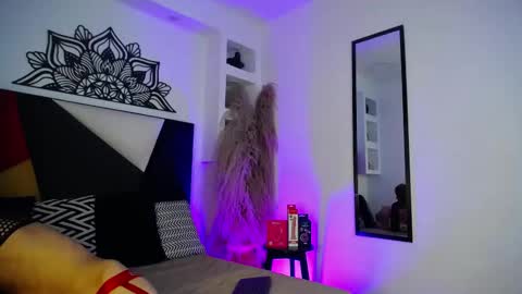 Maiky Cooper online show from 11.30.25