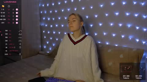 Snapshot of mailin_harrington chatting on 01.09.25 Your kitty online show from 01.09.25