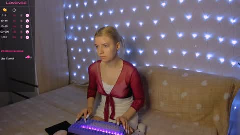 Snapshot of mailin_harrington chatting on 01.23.25 Your kitty online show from 01.23.25