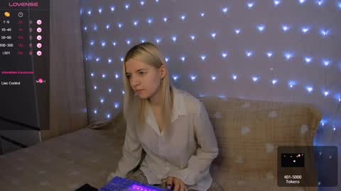 Snapshot of mailin_harrington chatting on 02.27.25 Your kitty online show from 02.27.25