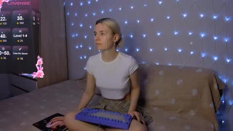 Snapshot of mailin_harrington chatting on 01.06.26 Your kitty online show from 01.06.26