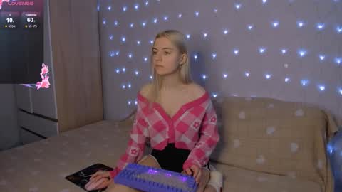 Snapshot of mailin_harrington chatting on 01.15.26 Your kitty online show from 01.15.26