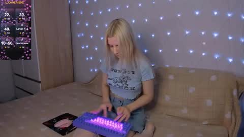 Snapshot of mailin_harrington chatting on 02.05.26 Your kitty online show from 02.05.26