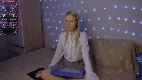 Snapshot of mailin_harrington chatting on 02.05.26 Your kitty online show from 02.05.26