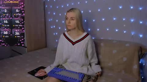 Snapshot of mailin_harrington chatting on 02.13.26 Your kitty online show from 02.13.26